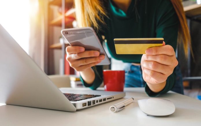 How Is Savings Account Interest Calculated? Daily Balance, Monthly Credit & Examples
